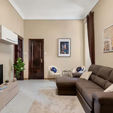 Casa Dei Mille Apartment *